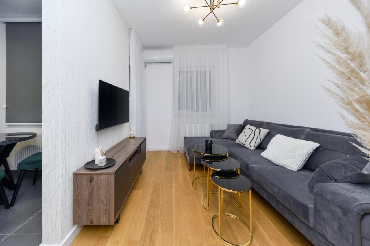 Divine & Delight Apartments Novi Sad Buitenkant foto